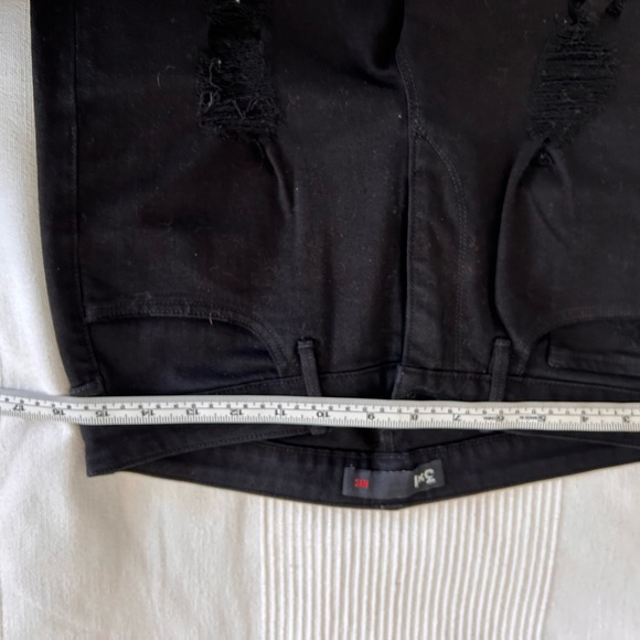 3x1 black jeans with distressed accents - Picture 5 of 7